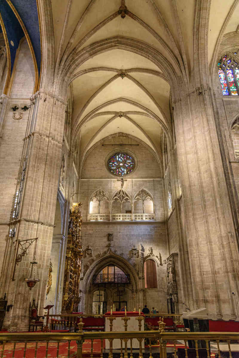Oviedo 016 - santa iglesia catedral metropolitana el Salvador de Oviedo.jpg